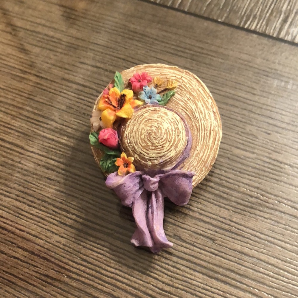 Vintage Resin Straw Hat Pin with Flowers, Purple Bow, Bonnet - Picture 4 of 16